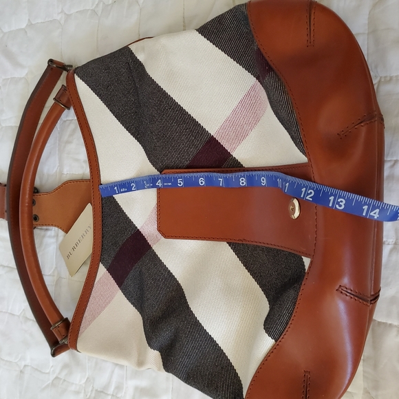 New Burberry bag - Picture 6 of 14